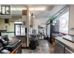 142/ 144 Mitton Street, Sarnia, ON N7T3T7 Photo 8