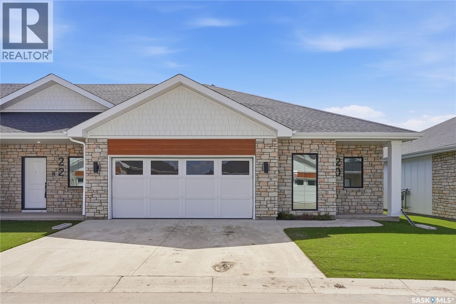 20 720 Brighton BOULEVARD, Saskatoon — photo 3