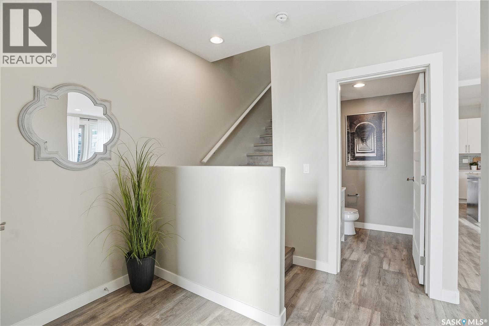 #6 103 Willis CRESCENT - Image 15