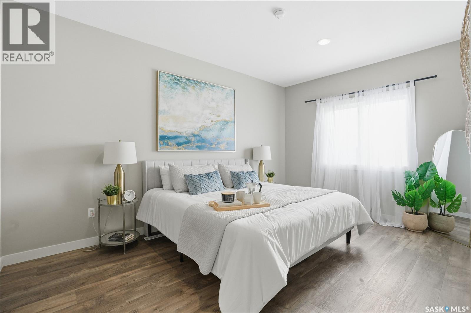 #6 103 Willis CRESCENT - 22