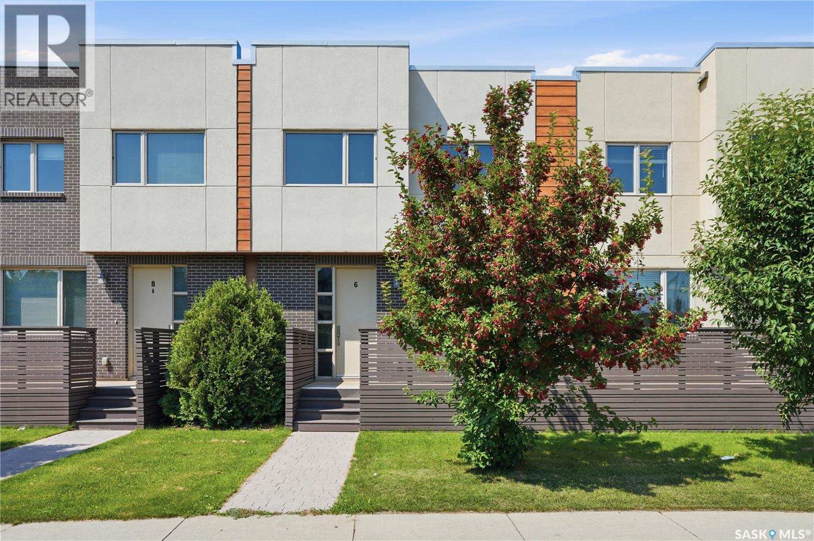 #6 103 Willis CRESCENT - Image 33