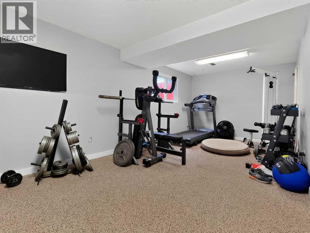 727 Oak Drive - Image 34