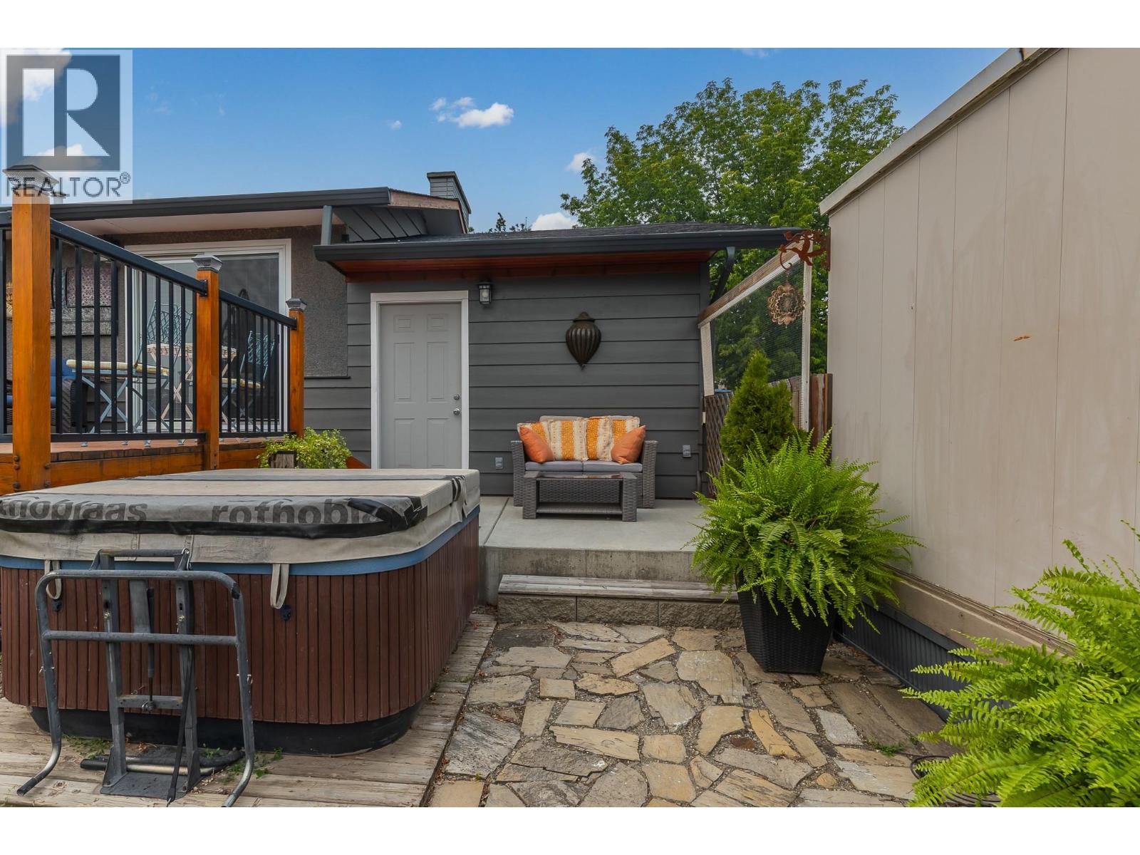 1906 23 Avenue - Image 20