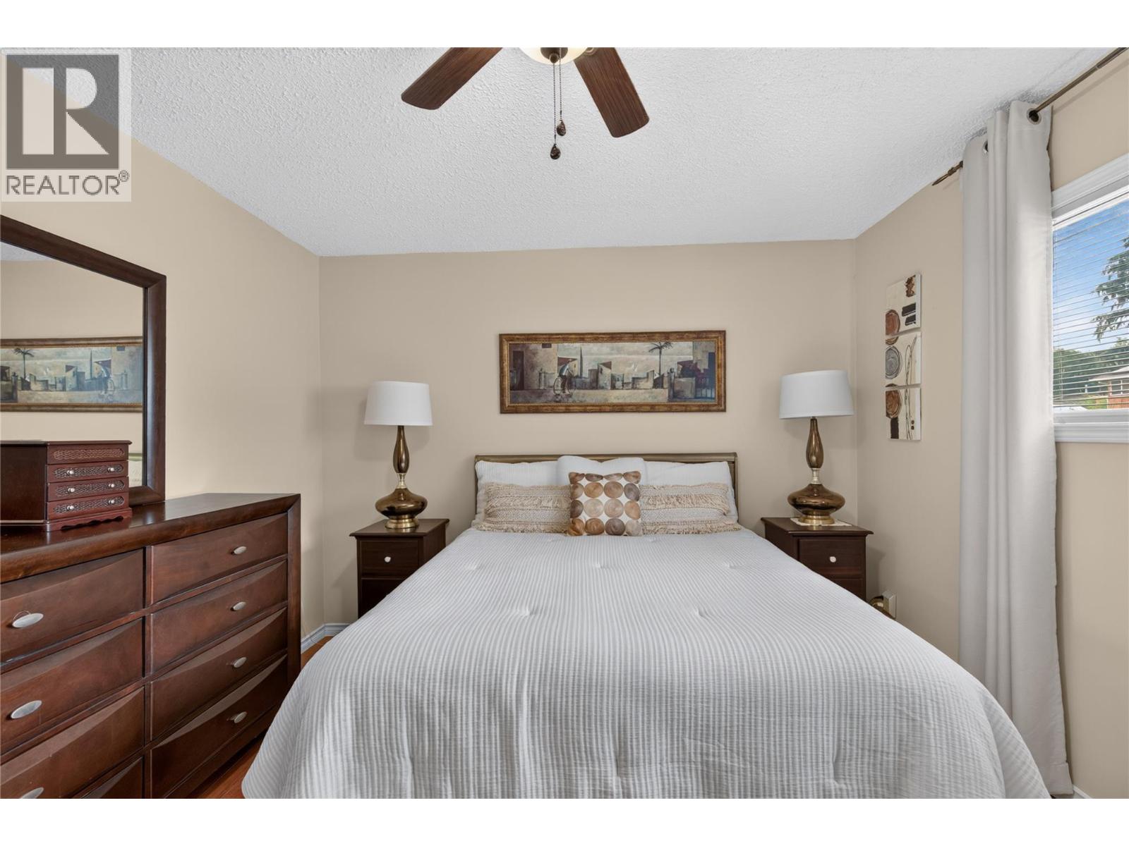 1906 23 Avenue - Image 31