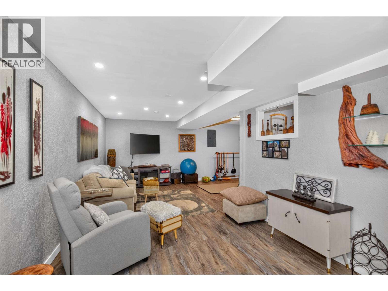 1906 23 Avenue - 38