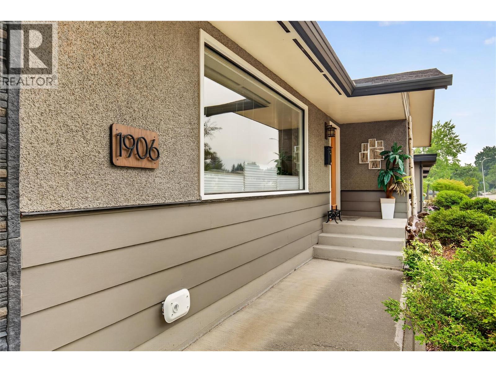 1906 23 Avenue - Image 5