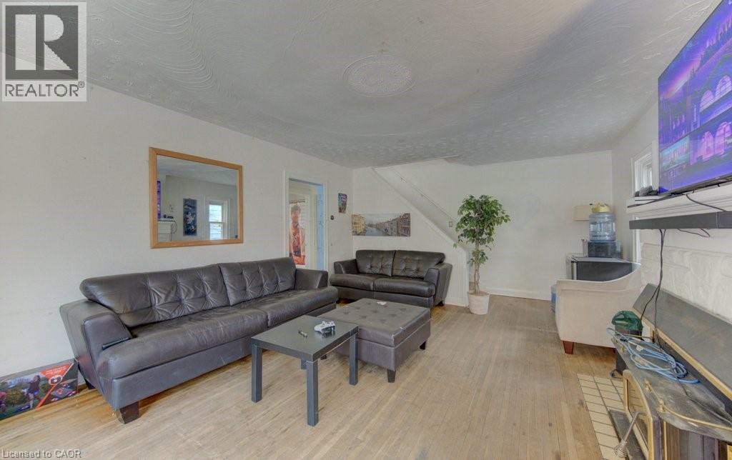 8 MARSHALL Street - Image 8