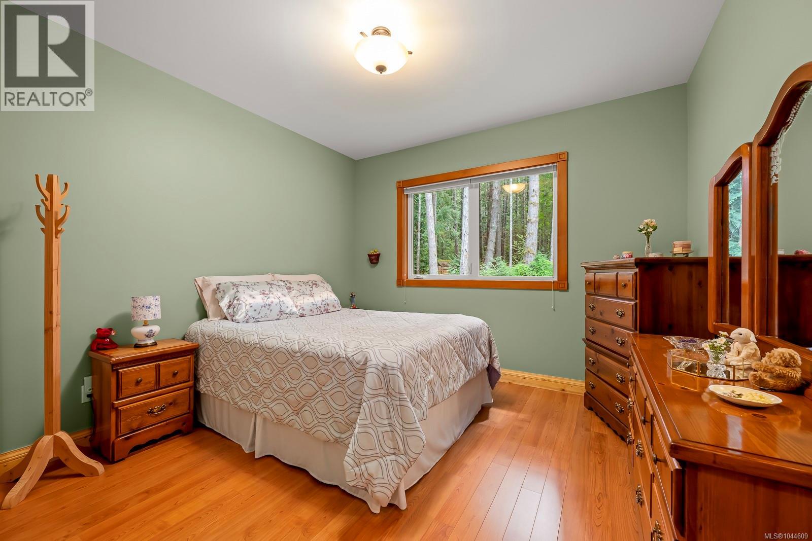 307 Bates Dr - 13
