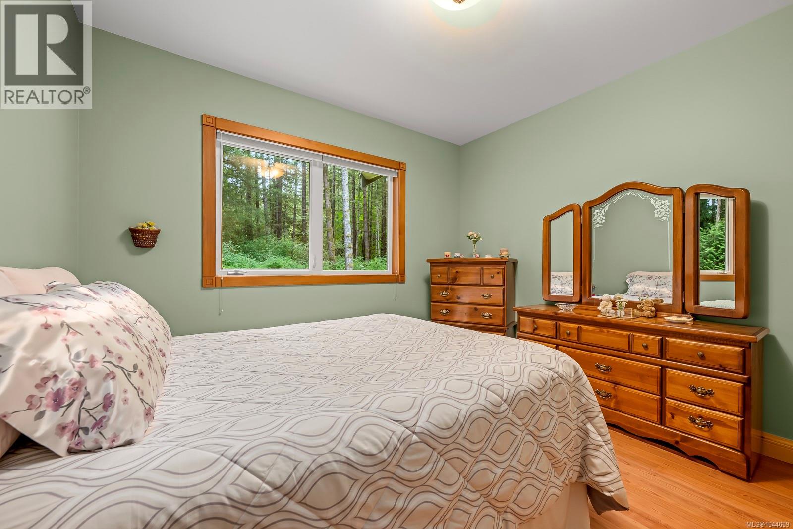 307 Bates Dr - 18