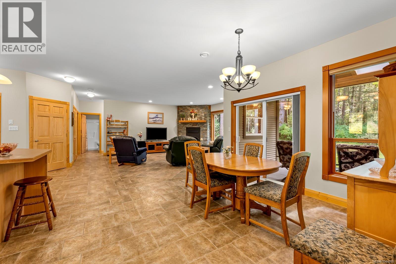307 Bates Dr - Image 28