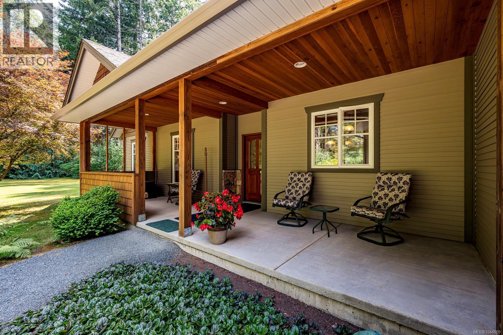 307 Bates Dr - 37