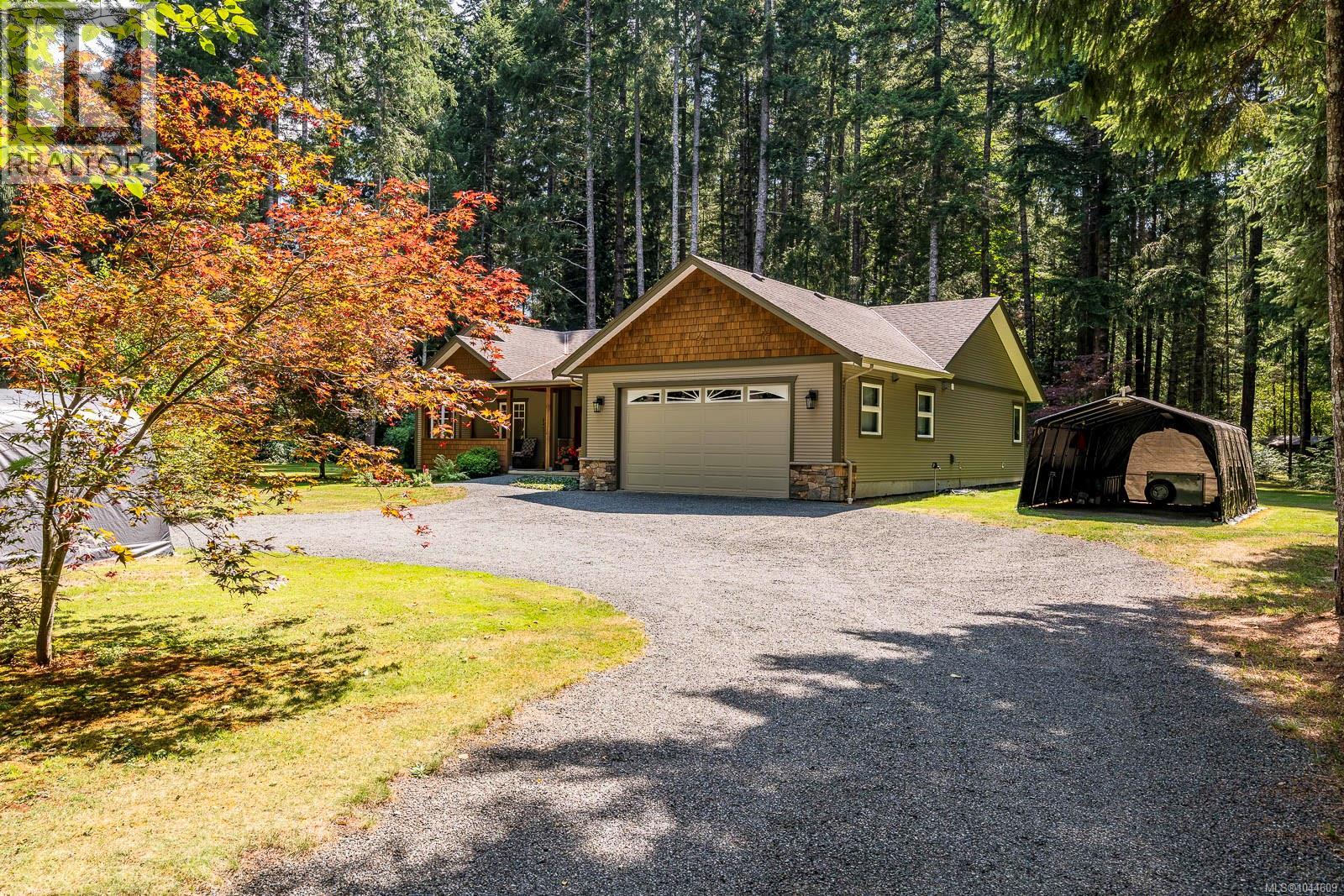 307 Bates Dr - 39