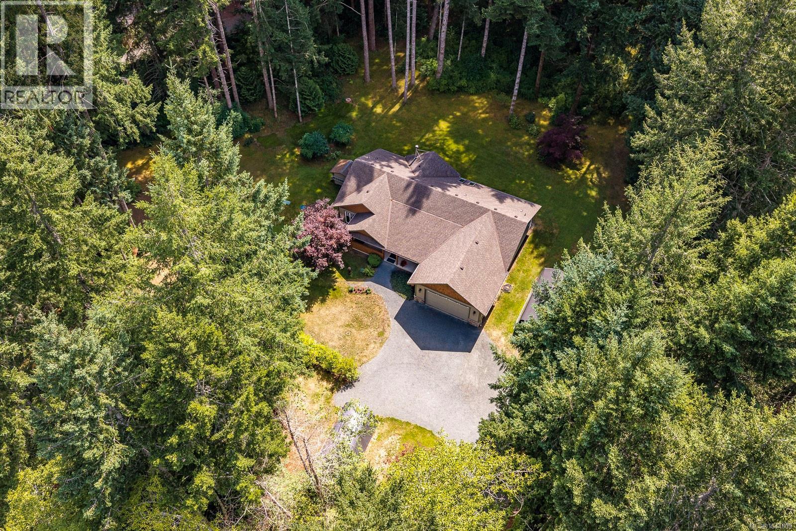 307 Bates Dr - 50