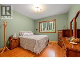 307 Bates Dr, Fanny Bay, BC V0R1W0 Photo 13