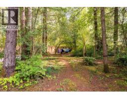307 Bates Dr, Fanny Bay, BC V0R1W0 Photo 16
