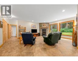 307 Bates Dr, Fanny Bay, BC V0R1W0 Photo 19