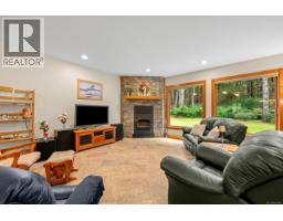 307 Bates Dr, Fanny Bay, BC V0R1W0 Photo 20