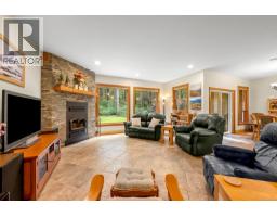 307 Bates Dr, Fanny Bay, BC V0R1W0 Photo 21