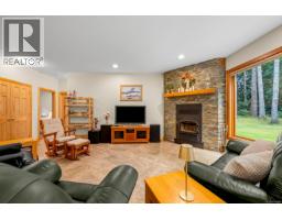 307 Bates Dr, Fanny Bay, BC V0R1W0 Photo 22