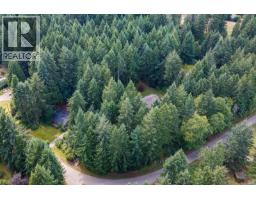 307 Bates Dr, Fanny Bay, BC V0R1W0 Photo 48