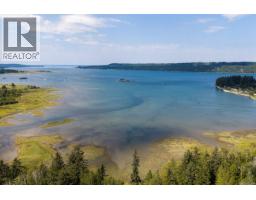 307 Bates Dr, Fanny Bay, BC V0R1W0 Photo 52