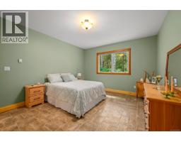 Den - 307 Bates Dr, Fanny Bay, BC V0R1W0 Photo 7
