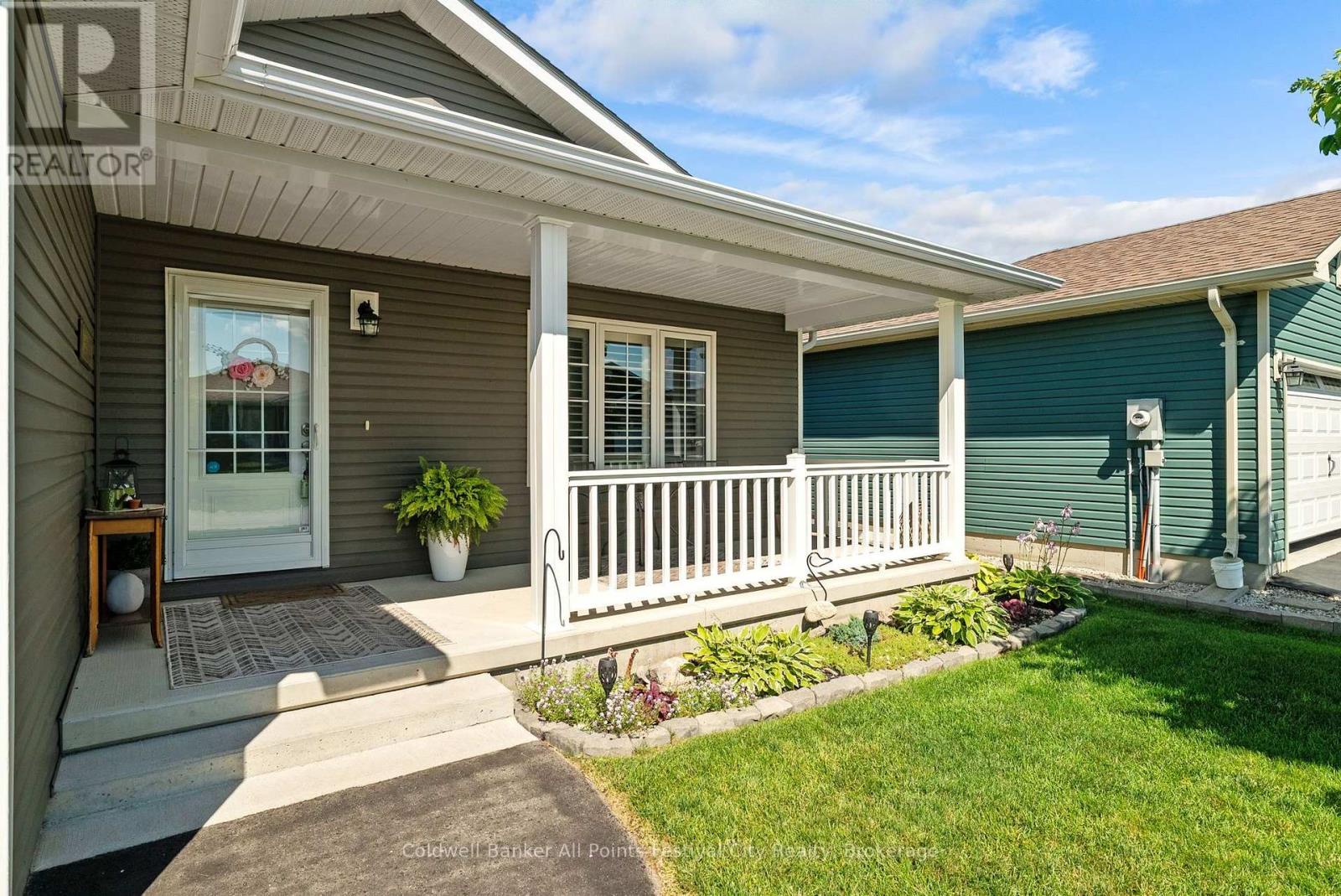 11 WINDWARD WAY N - 7