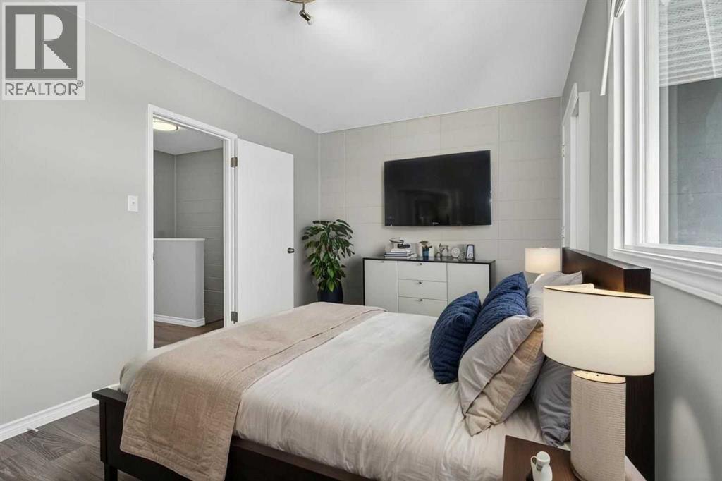#303 2211 19 Street NE - 22