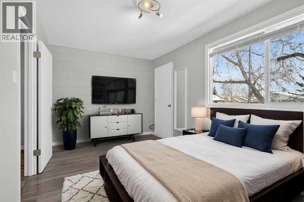 #303 2211 19 Street NE - 20