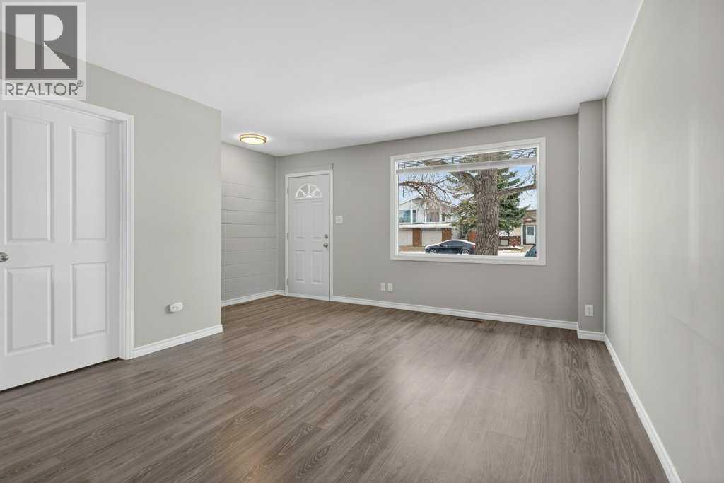 #303 2211 19 Street NE - 3