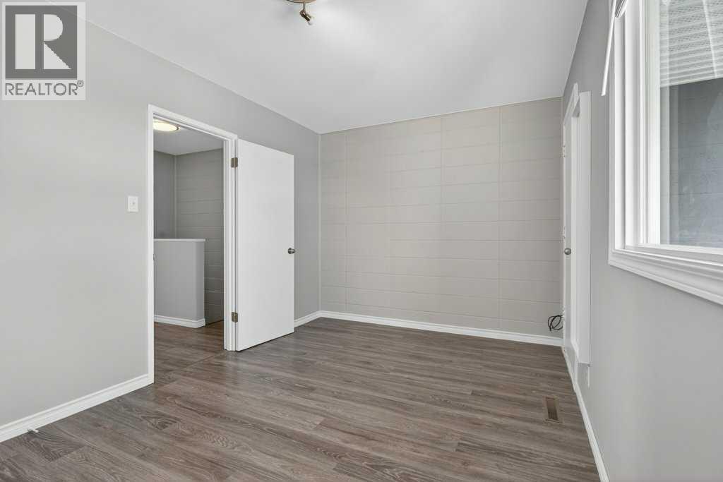 #303 2211 19 Street NE - 23