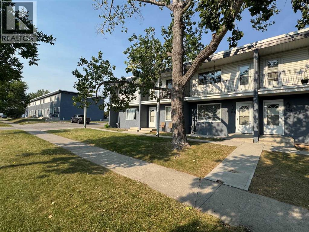 #303 2211 19 Street NE - 1