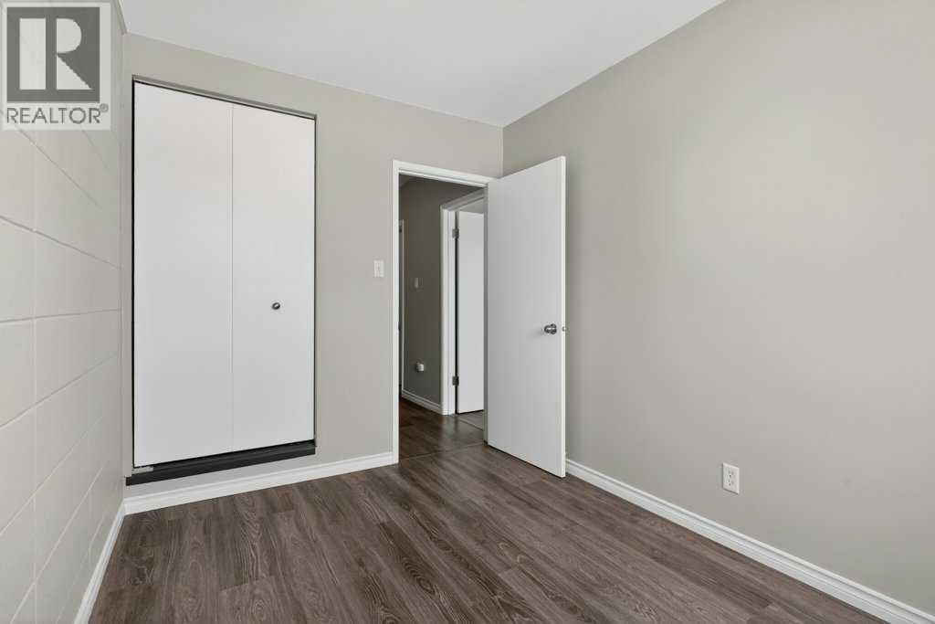 #303 2211 19 Street NE - 33
