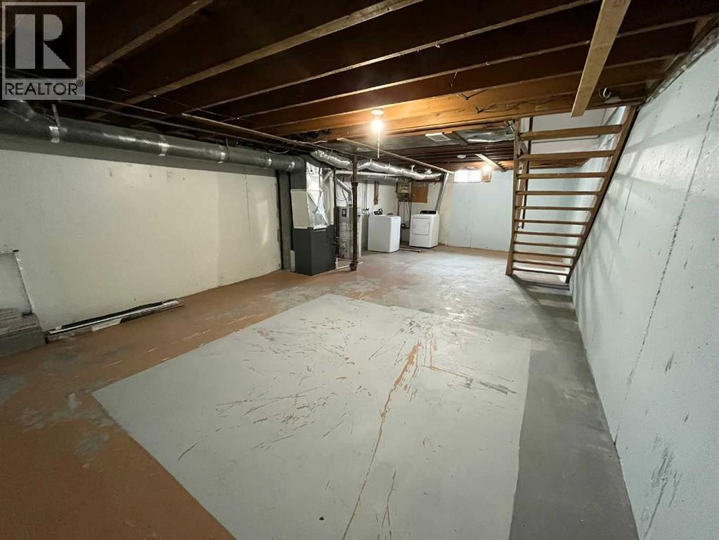 #303 2211 19 Street NE - 36