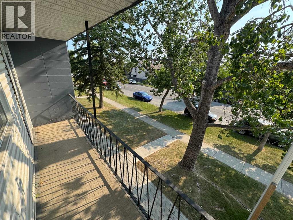 #303 2211 19 Street NE - 26
