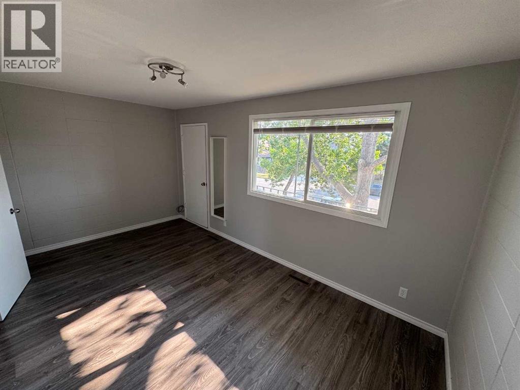 #303 2211 19 Street NE - 24
