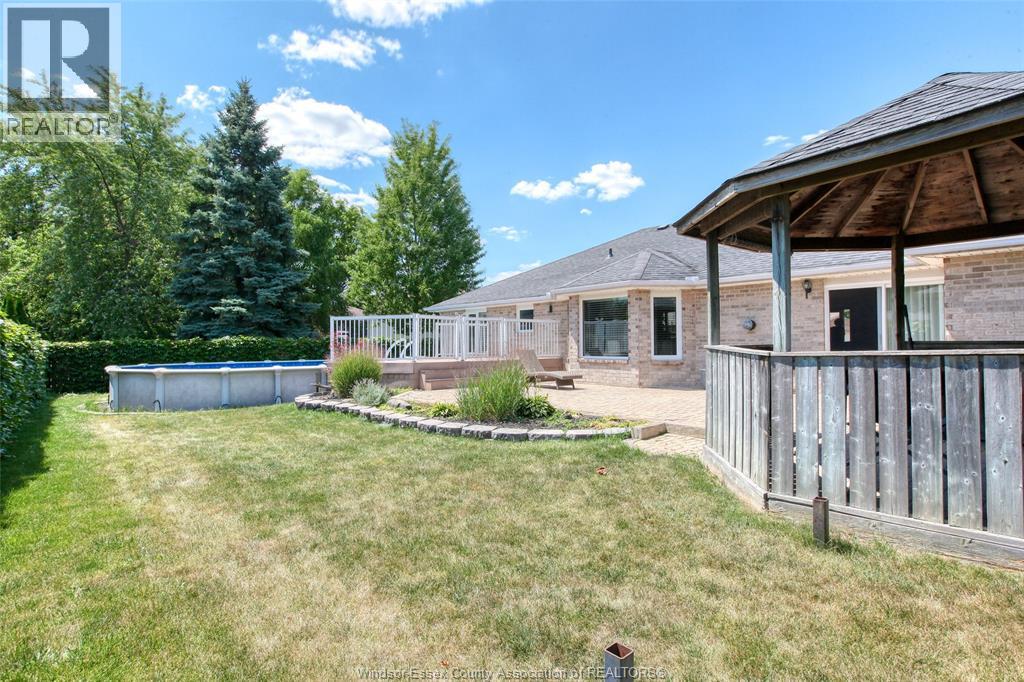 521 ROYAL RIDGE CRESCENT - 43