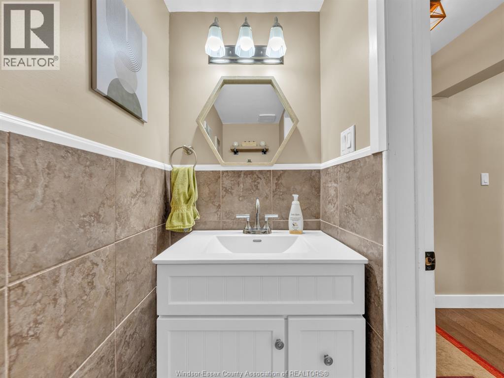 1805 EAST GATE ESTATES - Image 16