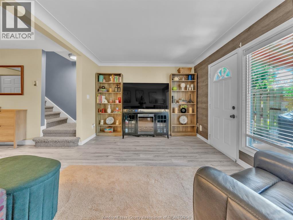 1805 EAST GATE ESTATES - Image 24