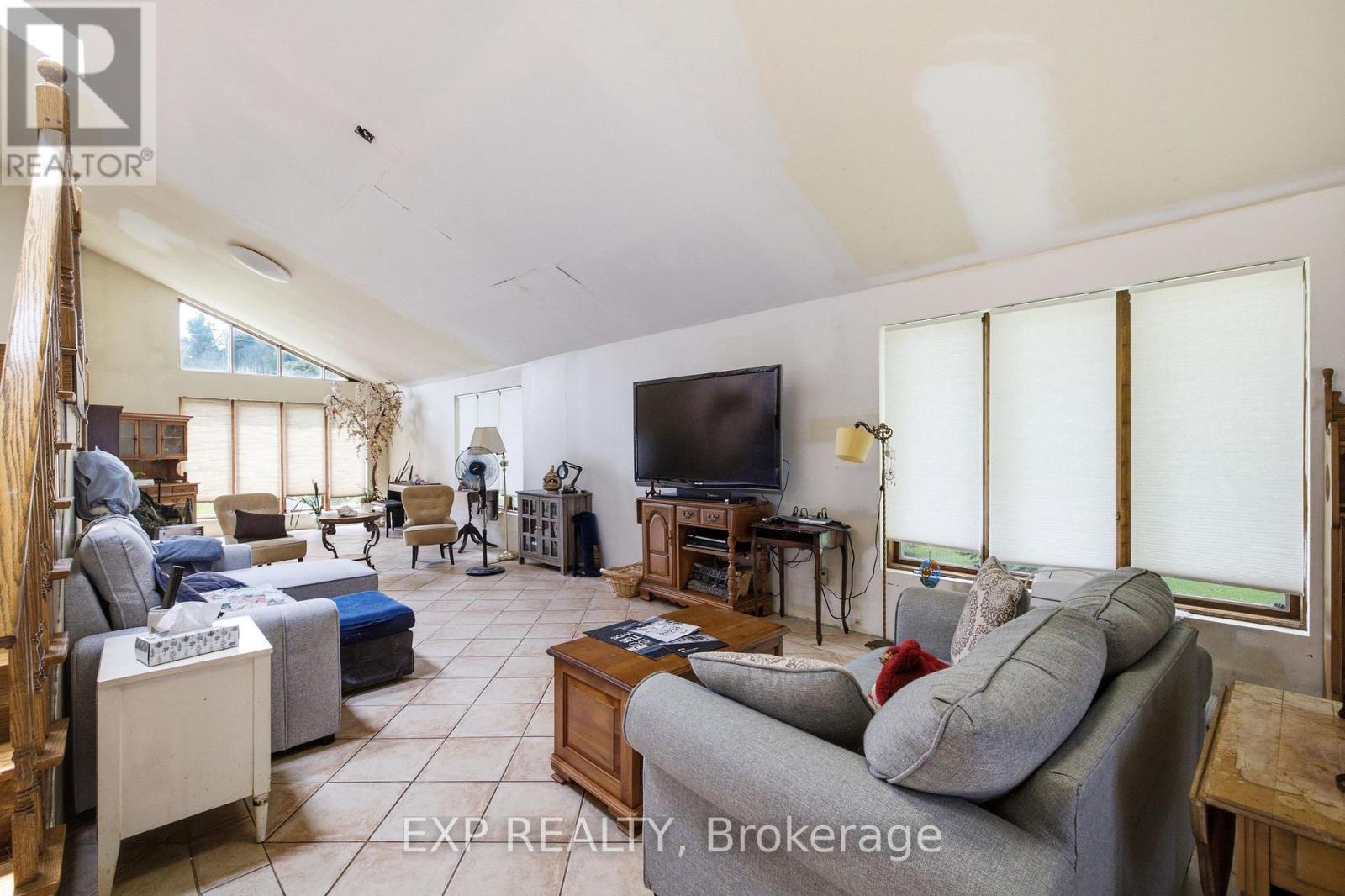 104 SIDEROAD 18 ROAD - Image 13