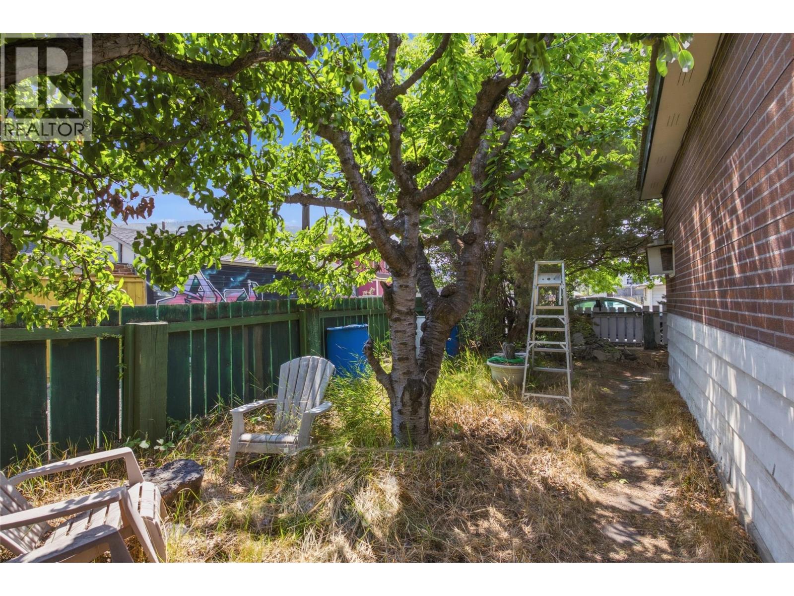 252 6th Street - 18