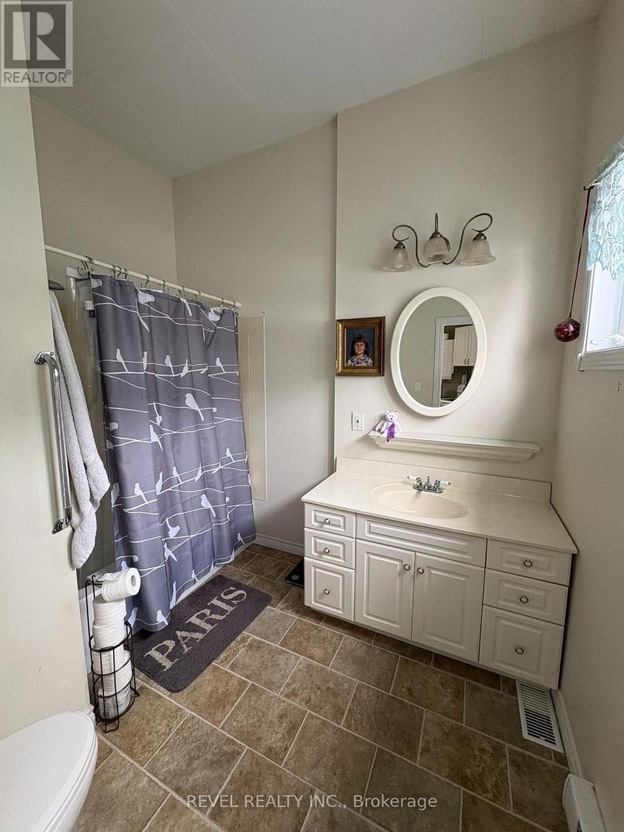 #FAUQUIER 21 JACQUES AVENUE - Image 36