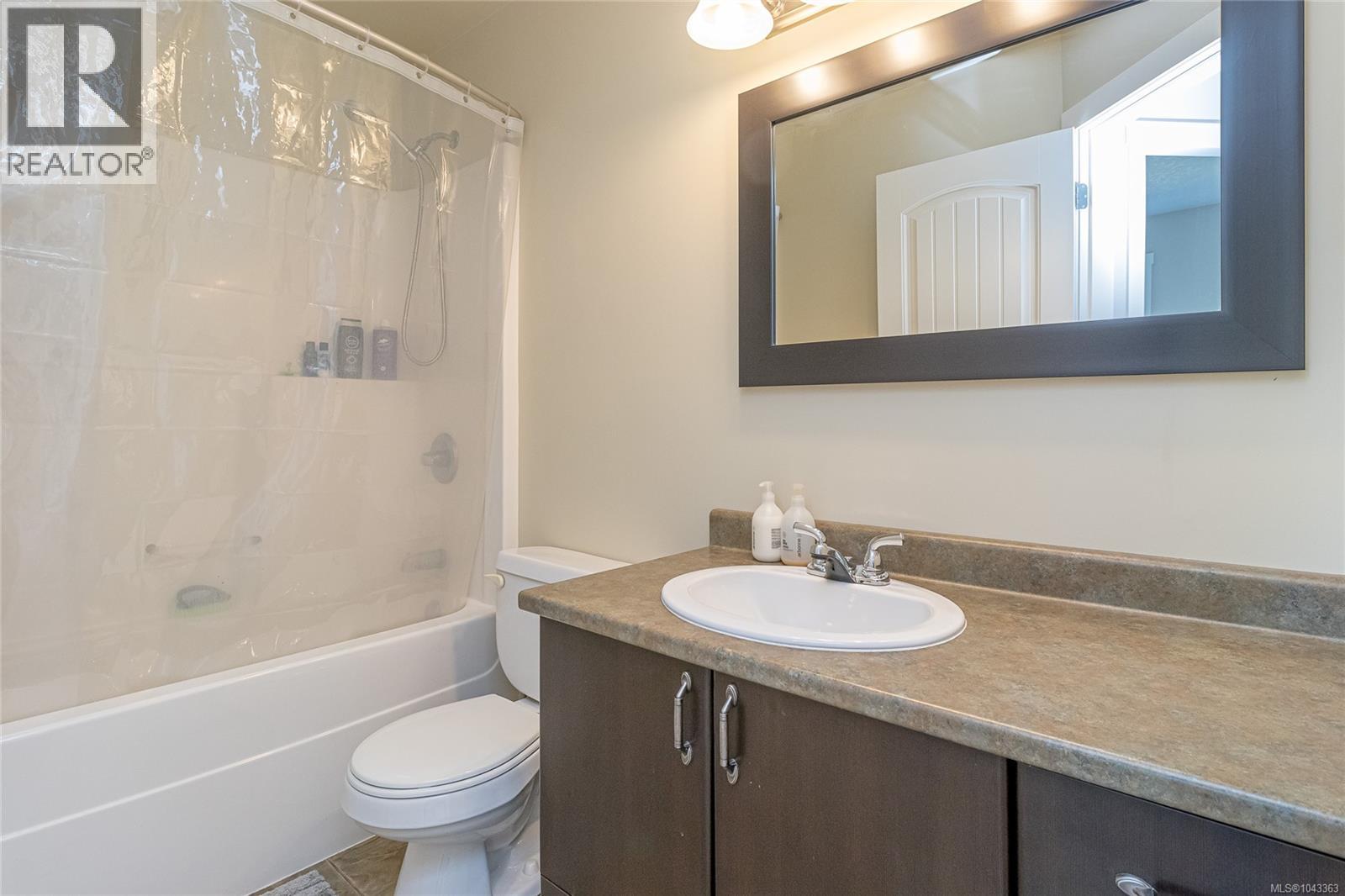 7972 Northview Dr - Image 20