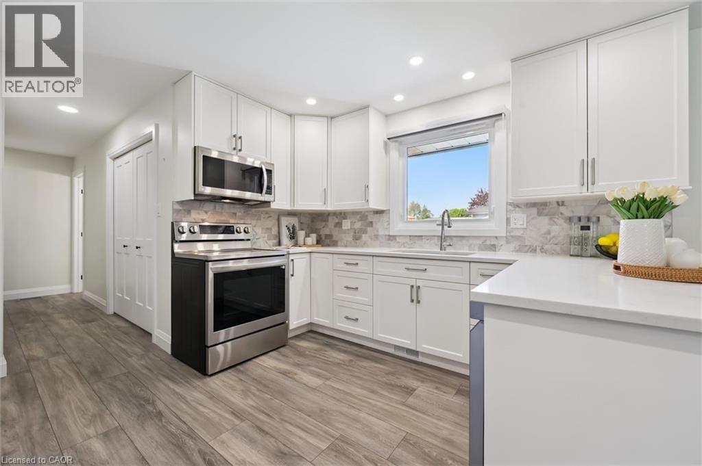 10 ALEXANDER Avenue - Image 14