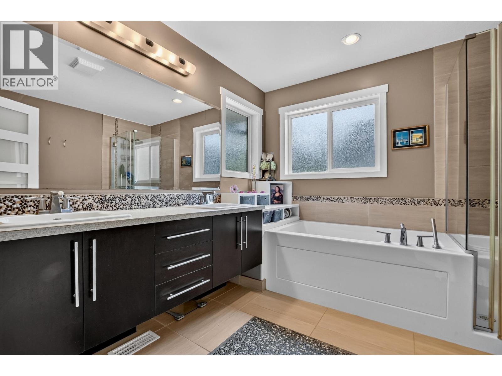 7557 LOEDEL CRESCENT, Prince George