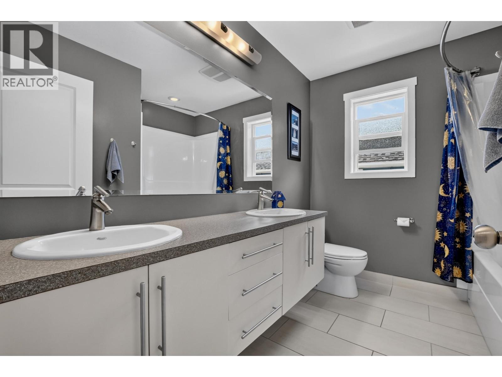 7557 LOEDEL CRESCENT - 22