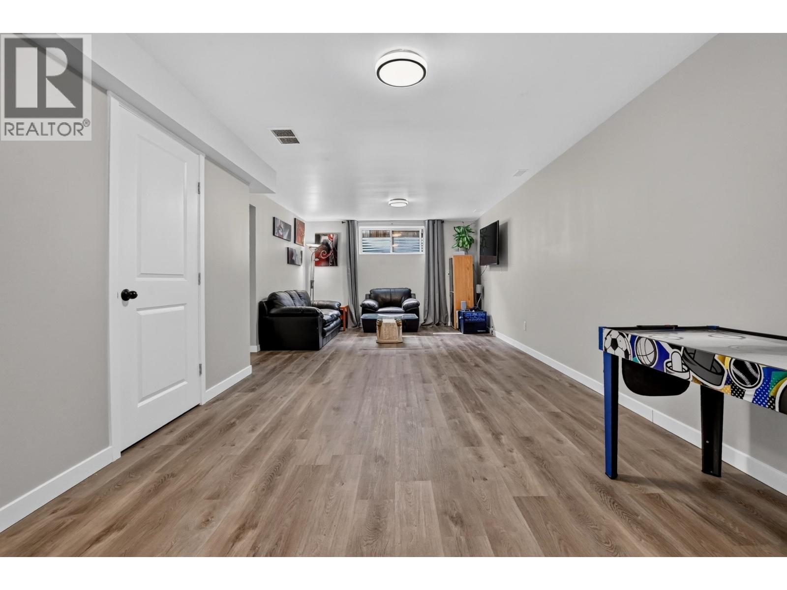 7557 LOEDEL CRESCENT, Prince George