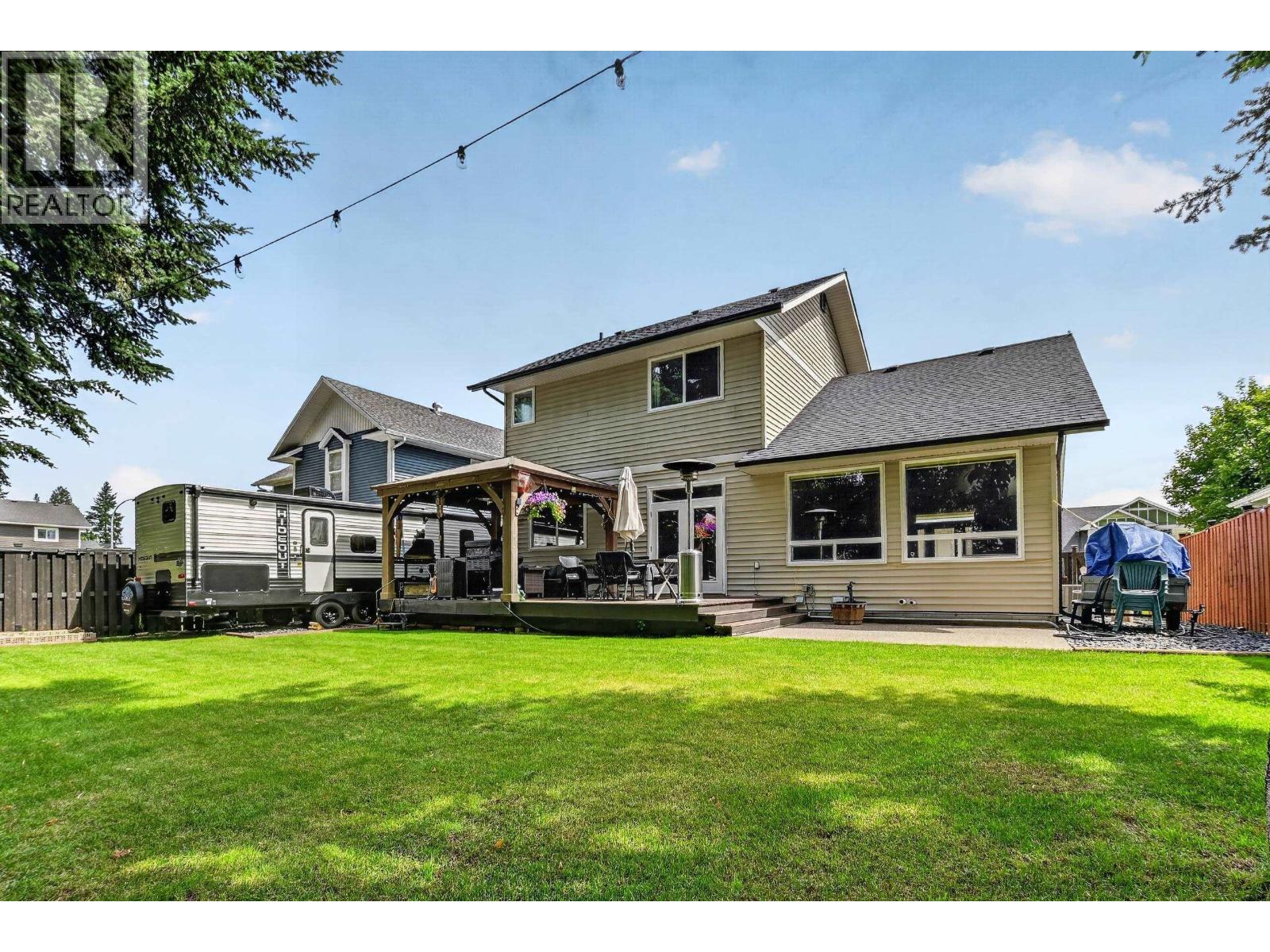 7557 LOEDEL CRESCENT - 39