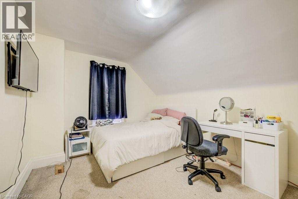 10 MARSHALL Street - 17