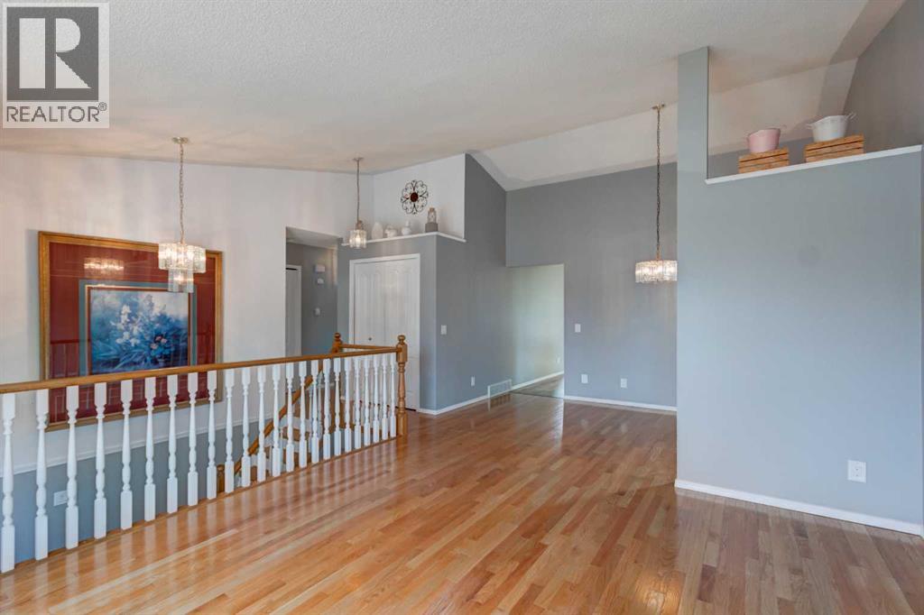 411 Shawinigan Drive SW, Shawnessy, Calgary photo 5